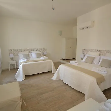Πανσιόν Casa Dane' 3*
